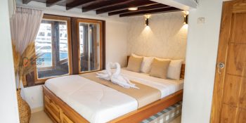 alfatran - 5. Deluxe Full Ocean View - upper deck (queen Bed + Extra Single Bed 2-3pax) (3)