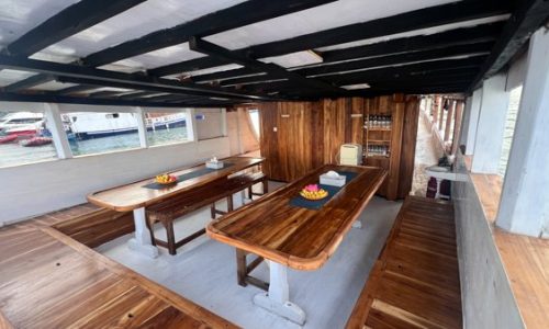 flores-utama-dining-room-2.jpg
