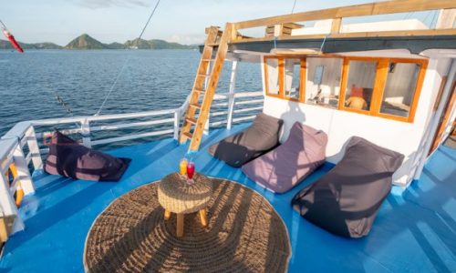 lamborajo-1-sundeck-1-1.jpg