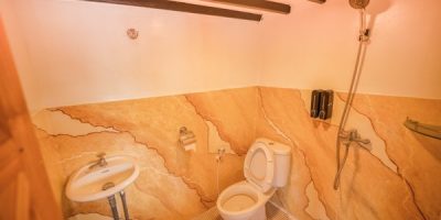 lamborajo-2-Cabin-2-3-Master-Ocean-Upper-Deck-Queen-Bed-1-Single-Extra-Bed-4.jpg