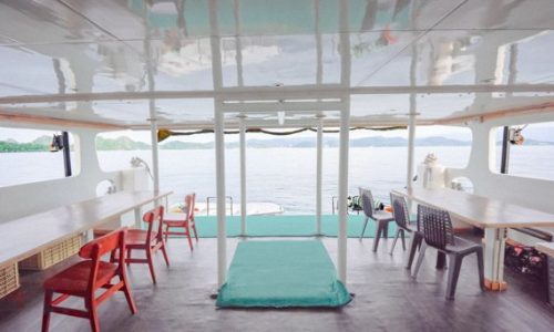 ocean-angel-dive-deck-1-1.jpg