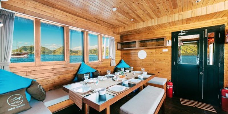 ocean-pro-DINING-ROOM-INDOOR-3-1.jpg