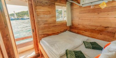pesonabajo-2-3.-Deluxe-Double-Queen-Bed-Private-Bathroom-3.jpg
